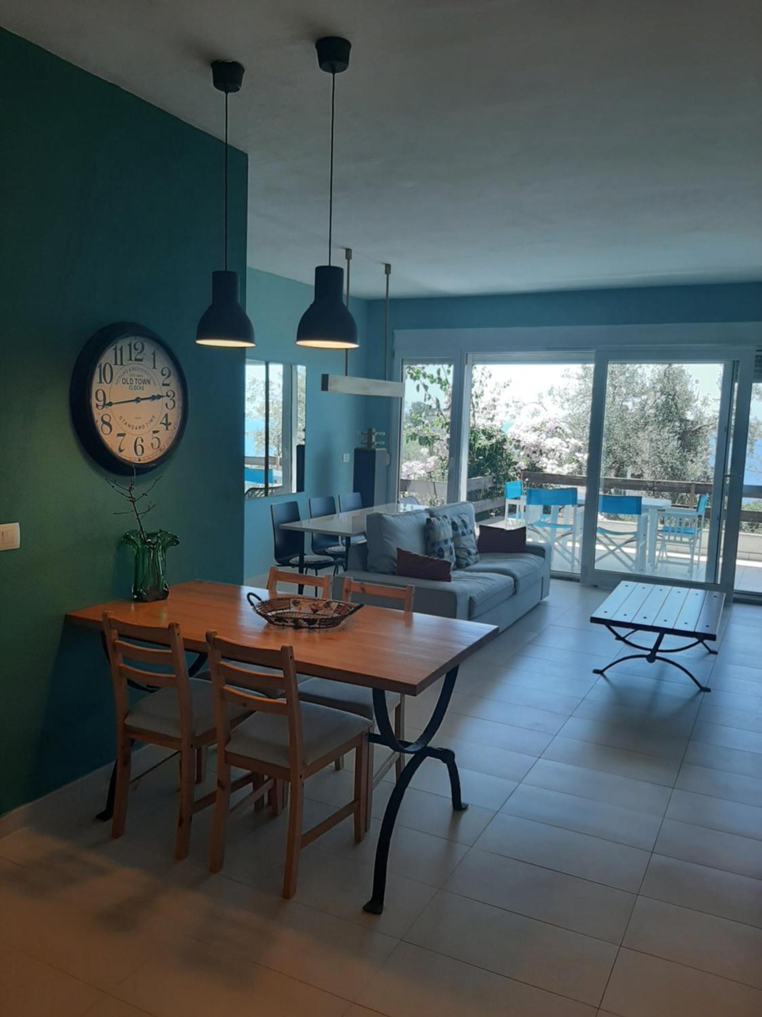 Olives Residence Dhërmi 部屋 写真