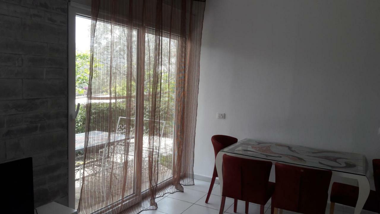 Olives Residence Dhërmi エクステリア 写真