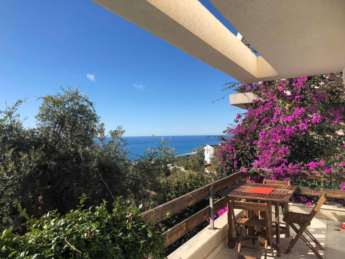Olives Residence Dhërmi エクステリア 写真